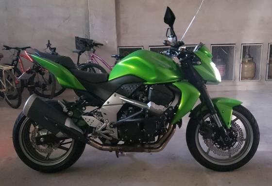 KAWASAKI Z-750 KAWASAKI Z-750